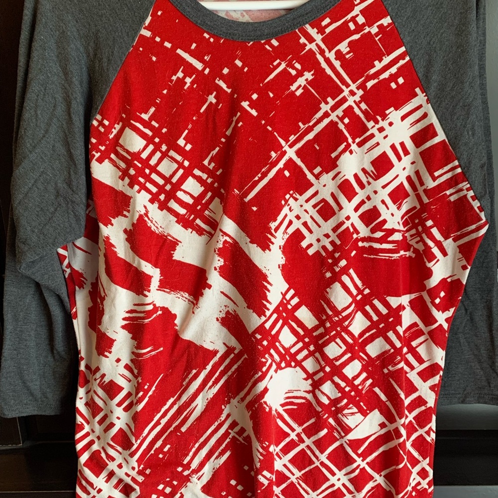 Lularoe Randy tee, 3/4 sleeve, red white and grey. Size L